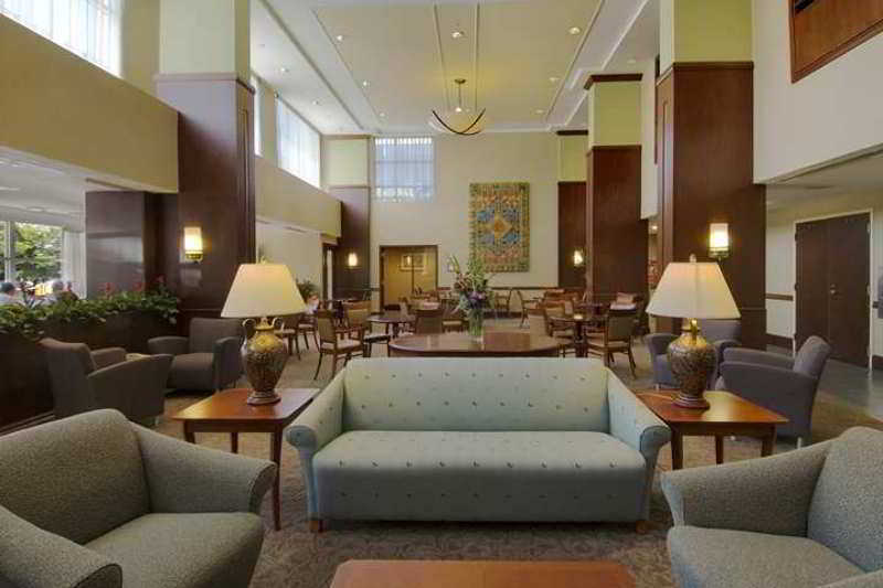 Doubletree By Hilton Hotel Boston Bayside Interior photo