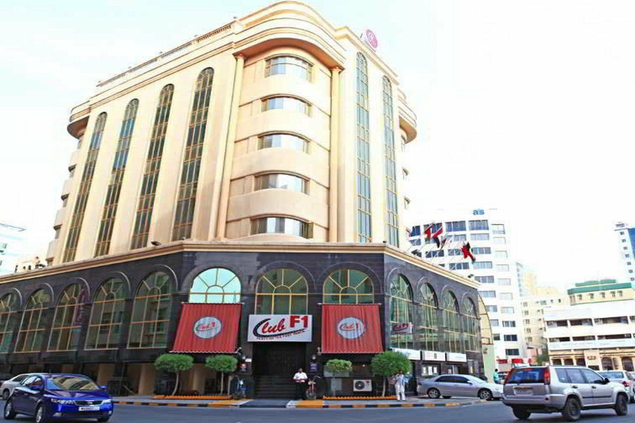 Metropolitan Hotel Manama Exterior photo
