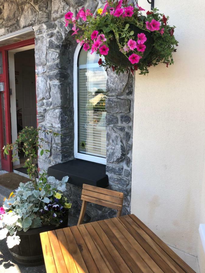 Amber Hill Bed & Breakfast Galway Exterior photo