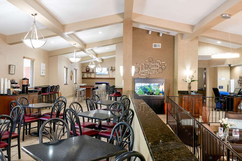 Best Western Asheville-Blue Ridge Parkway Interior photo