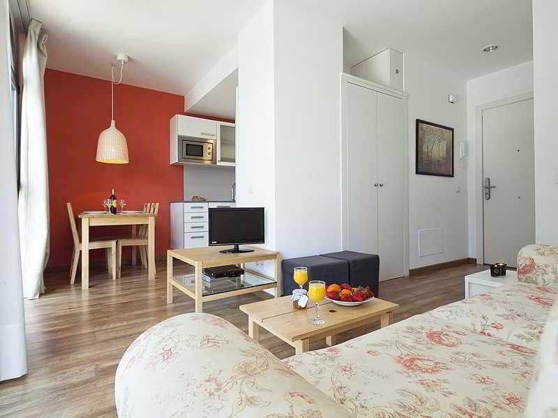 Inside Barcelona Apartments Sants Exterior photo