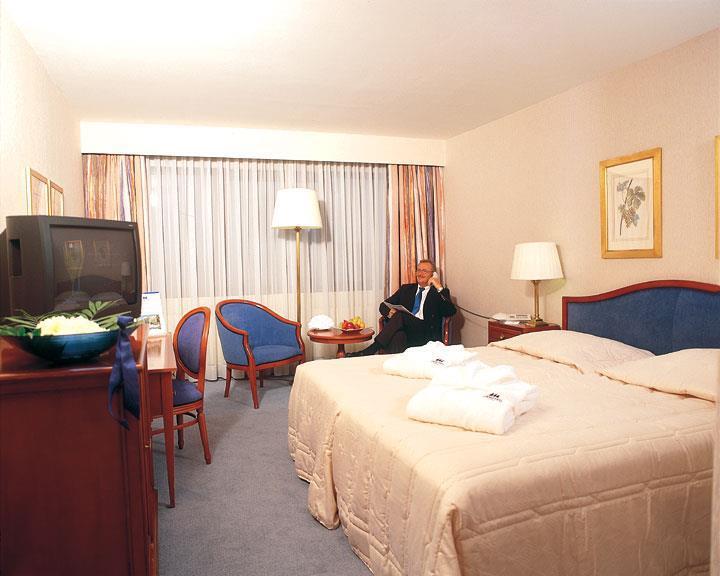 Maritim Grand Hotel Hannover Room photo