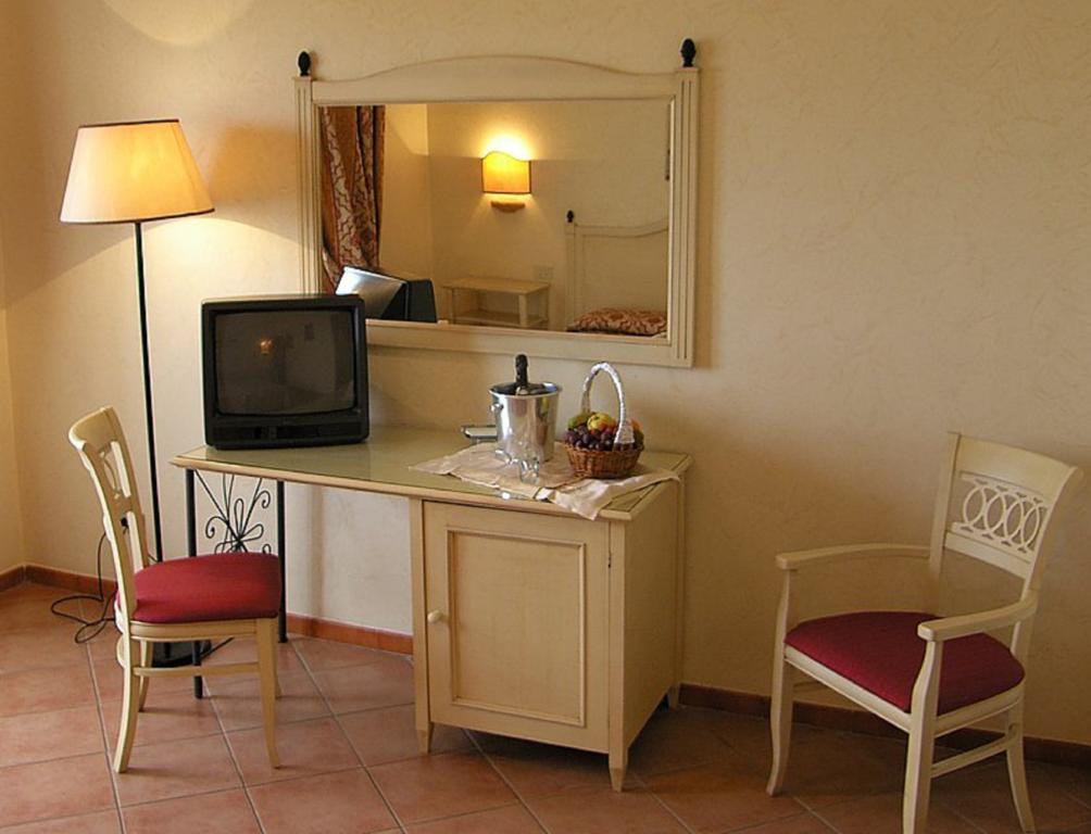 Hotel Santa Lucia Le Sabbie D'Oro Cefalu Room photo