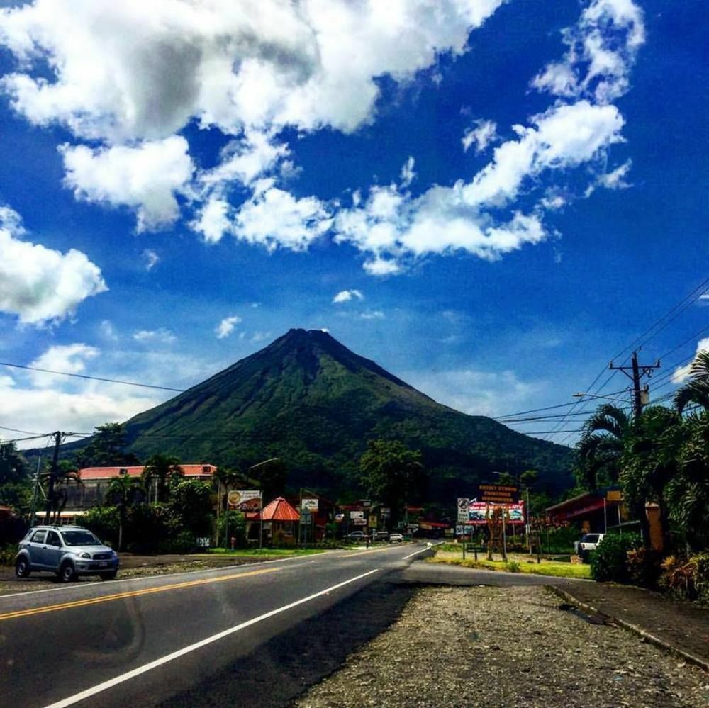 Hotel Vista Del Cerro La Fortuna Exterior photo