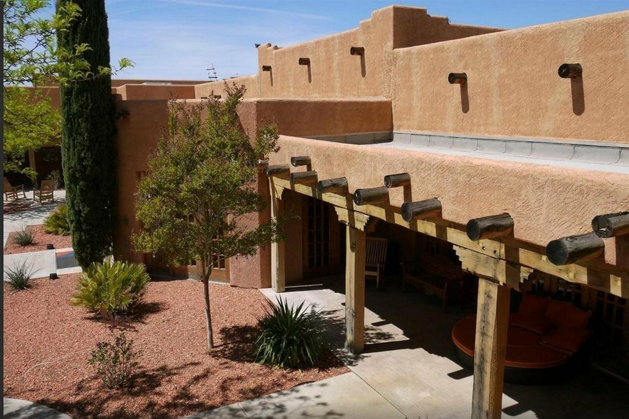 Courtyard Page At Lake Powell Exterior photo