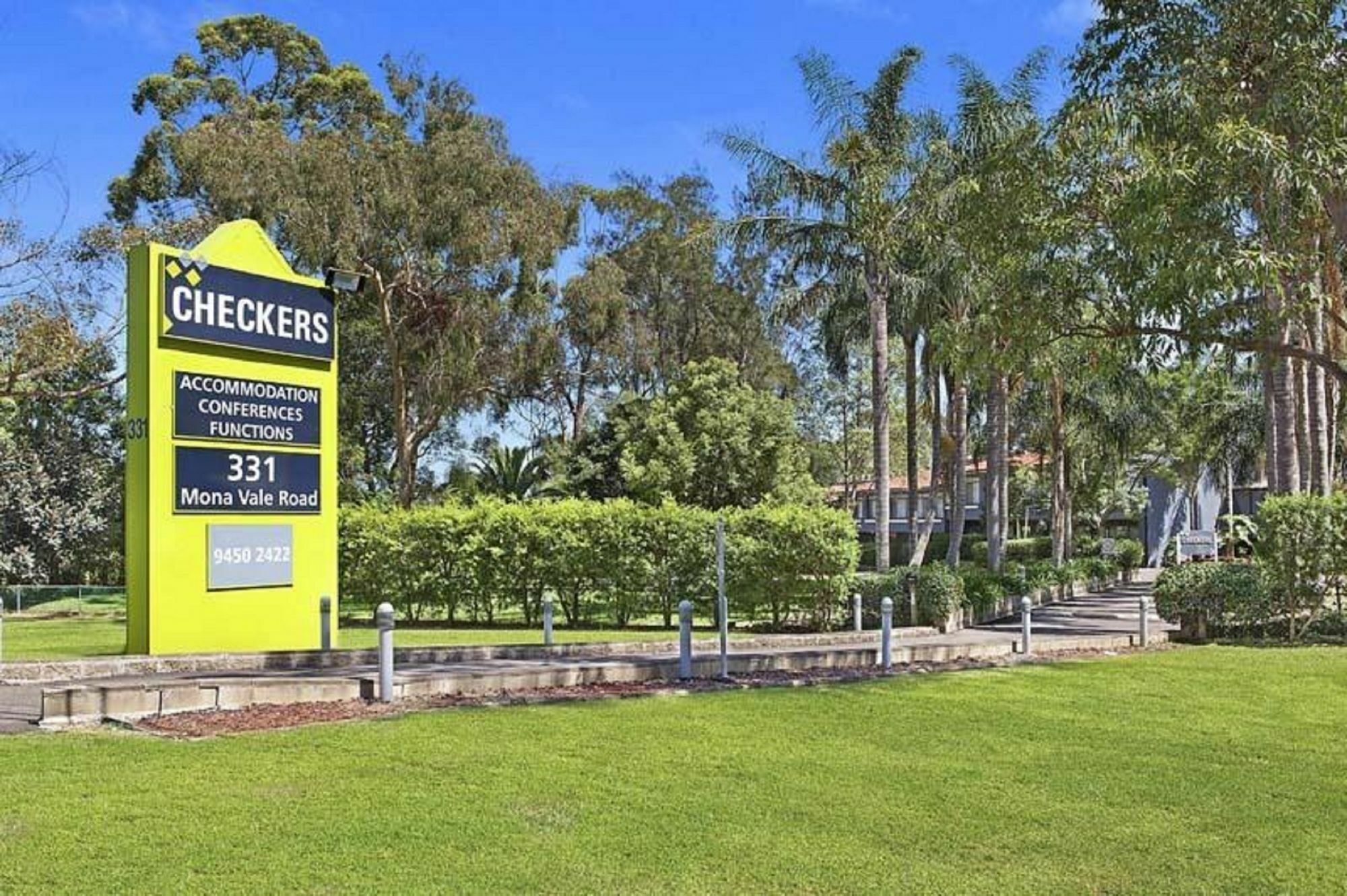 Checkers Resort Terrey Hills Exterior photo