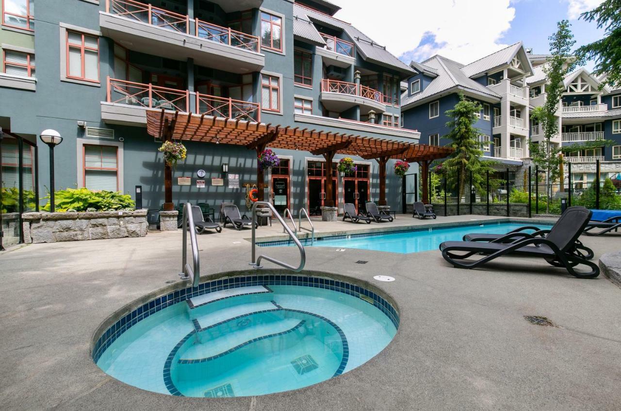 Beautiful Whistler Village Alpenglow Suite Queen Size Bed Air Conditioning Cable And Smarttv Wifi Fireplace Pool Hot Tub Sauna Gym Balcony Mountain Views Exterior photo