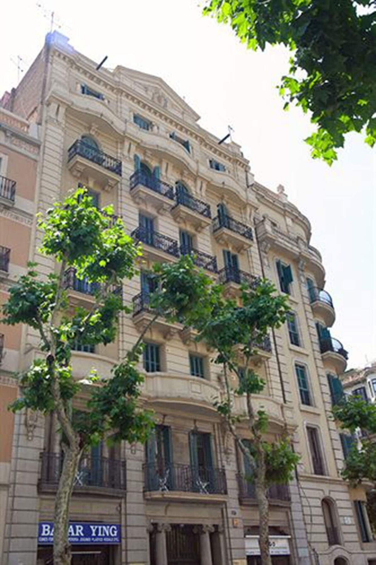 Hostal Martinval Barcelona Exterior photo