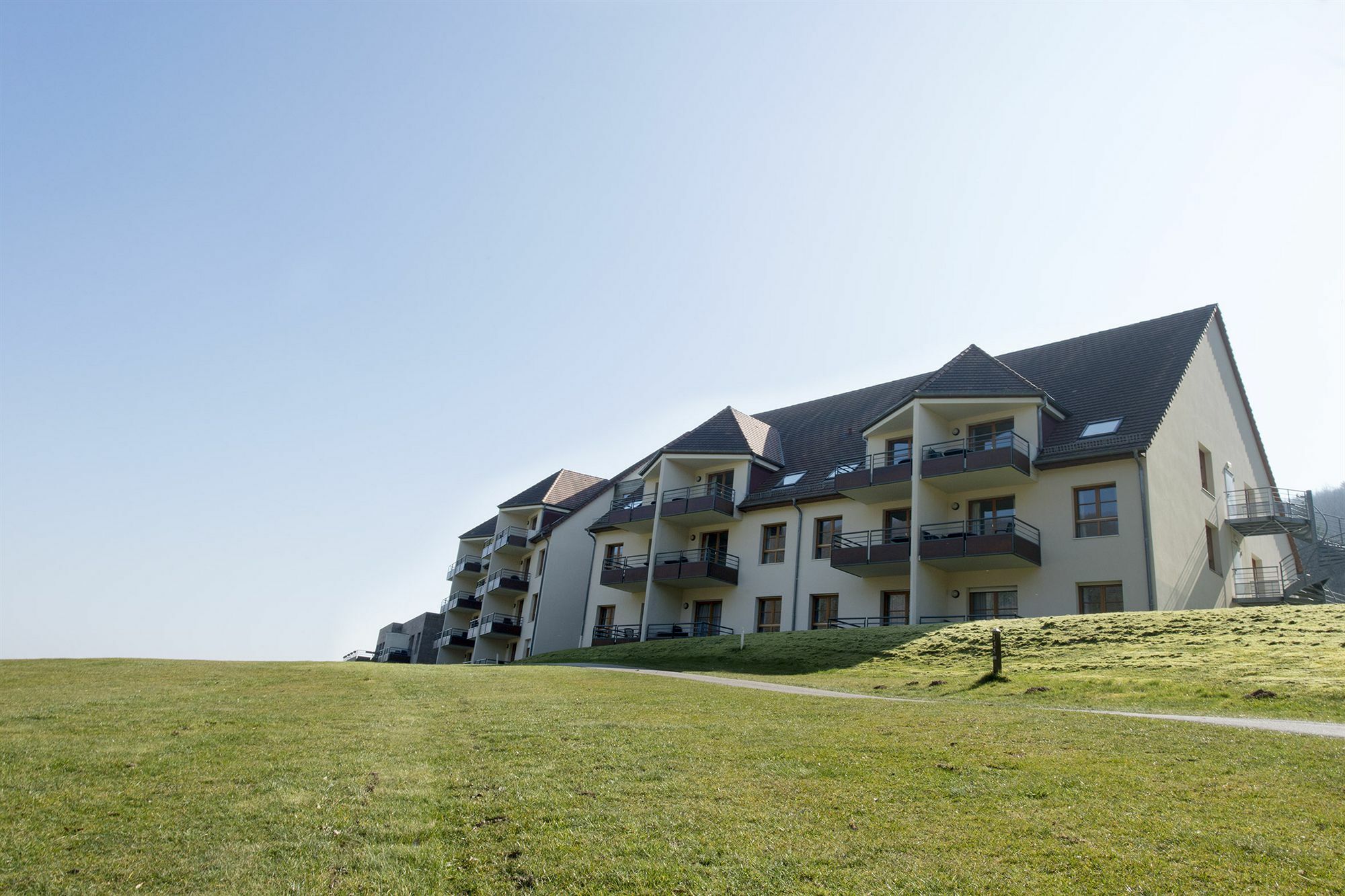 Goelia Le Domaine Du Golf Aparthotel Ammerschwihr Exterior photo