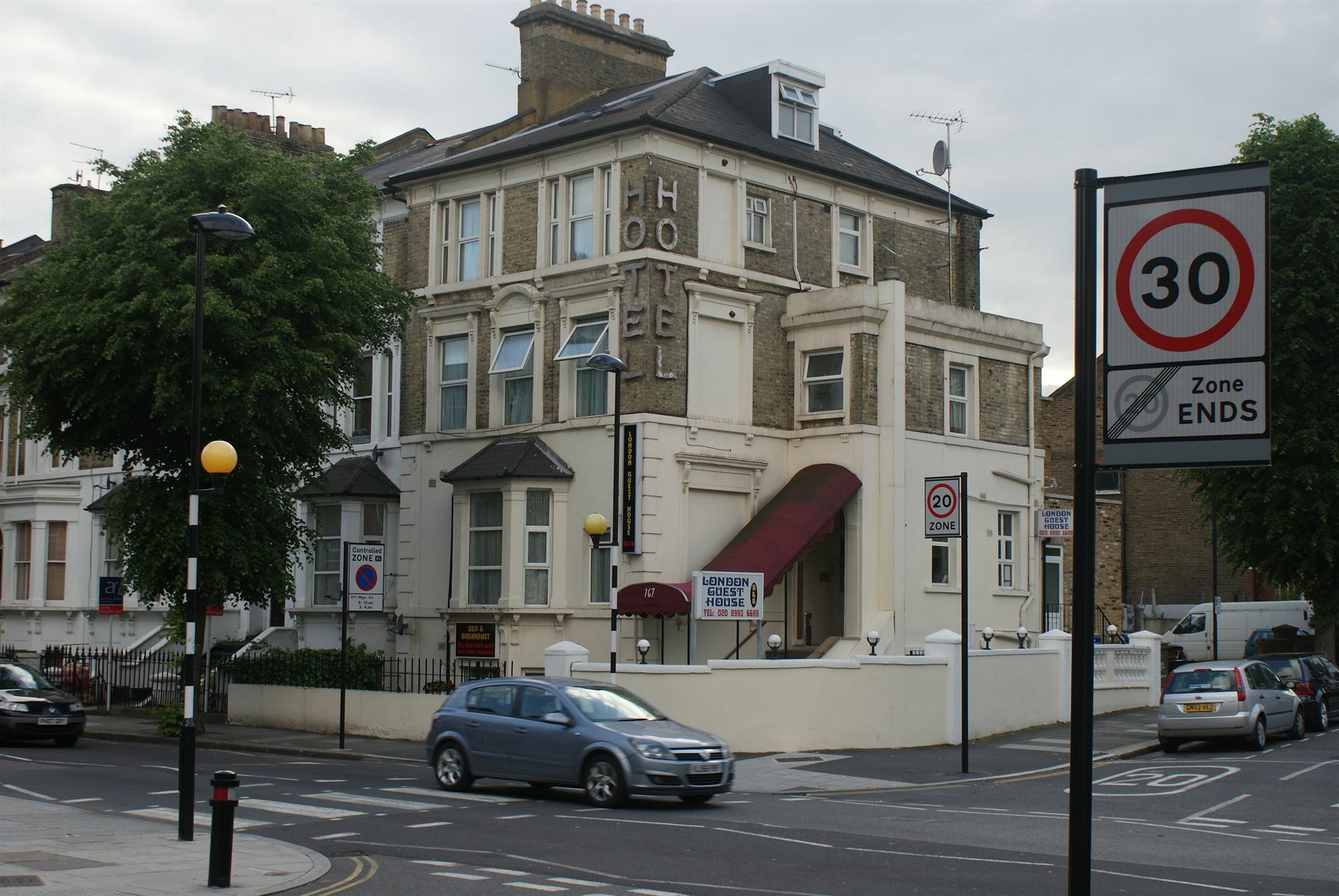 Oyo London Guest House Exterior photo