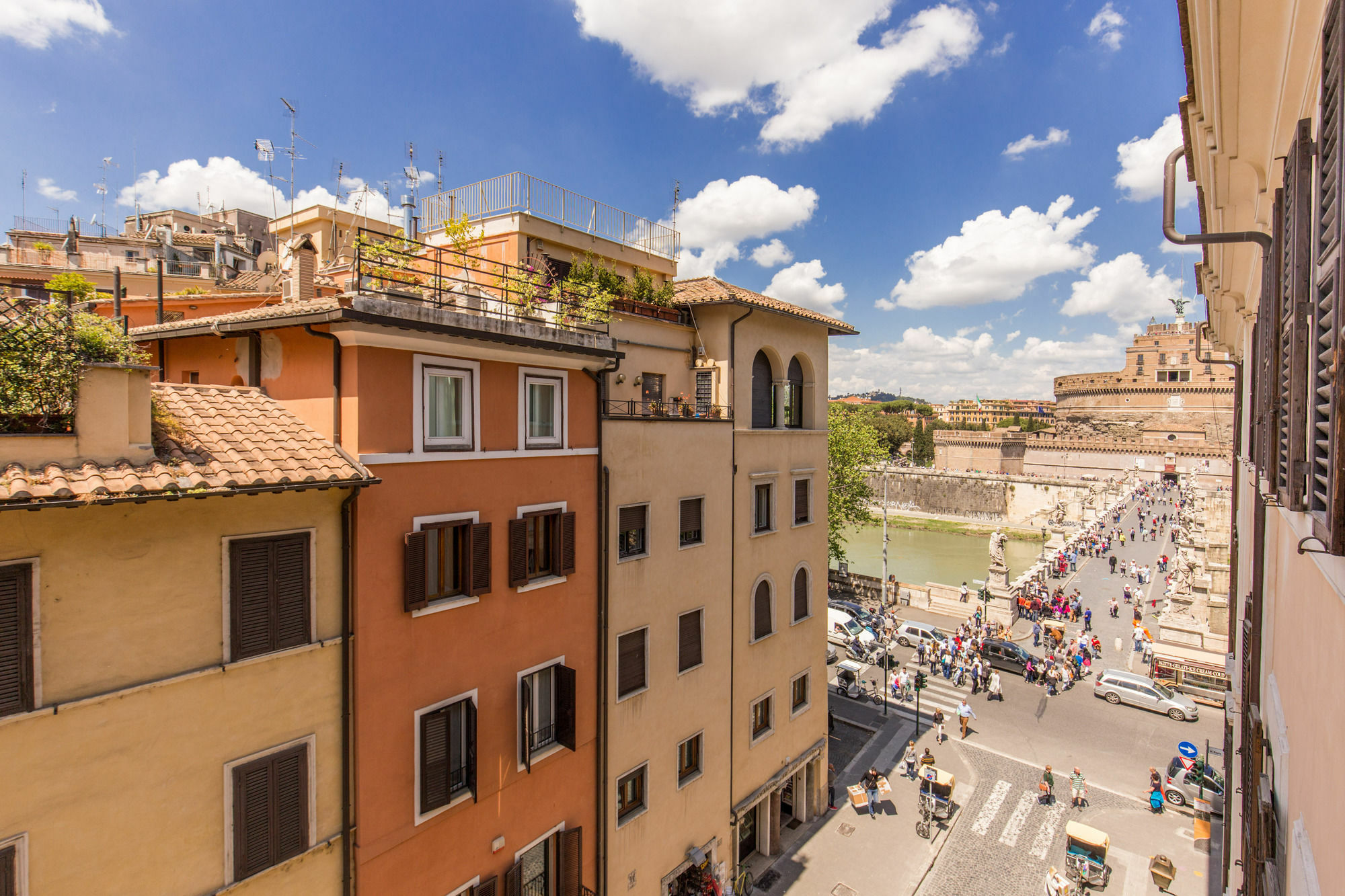 The Bridge Suites Rome Exterior photo