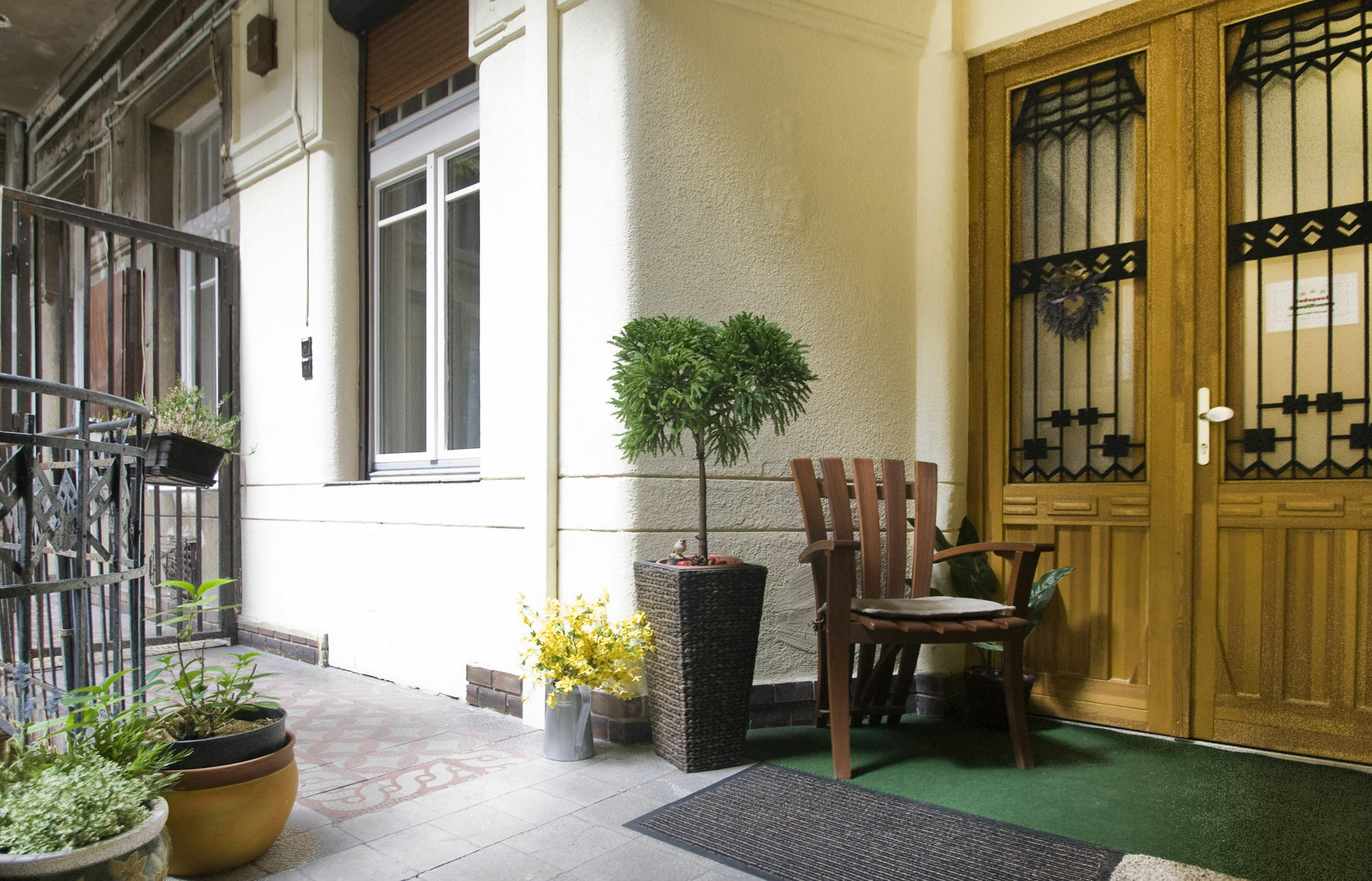 Budapest Guestrooms Exterior photo
