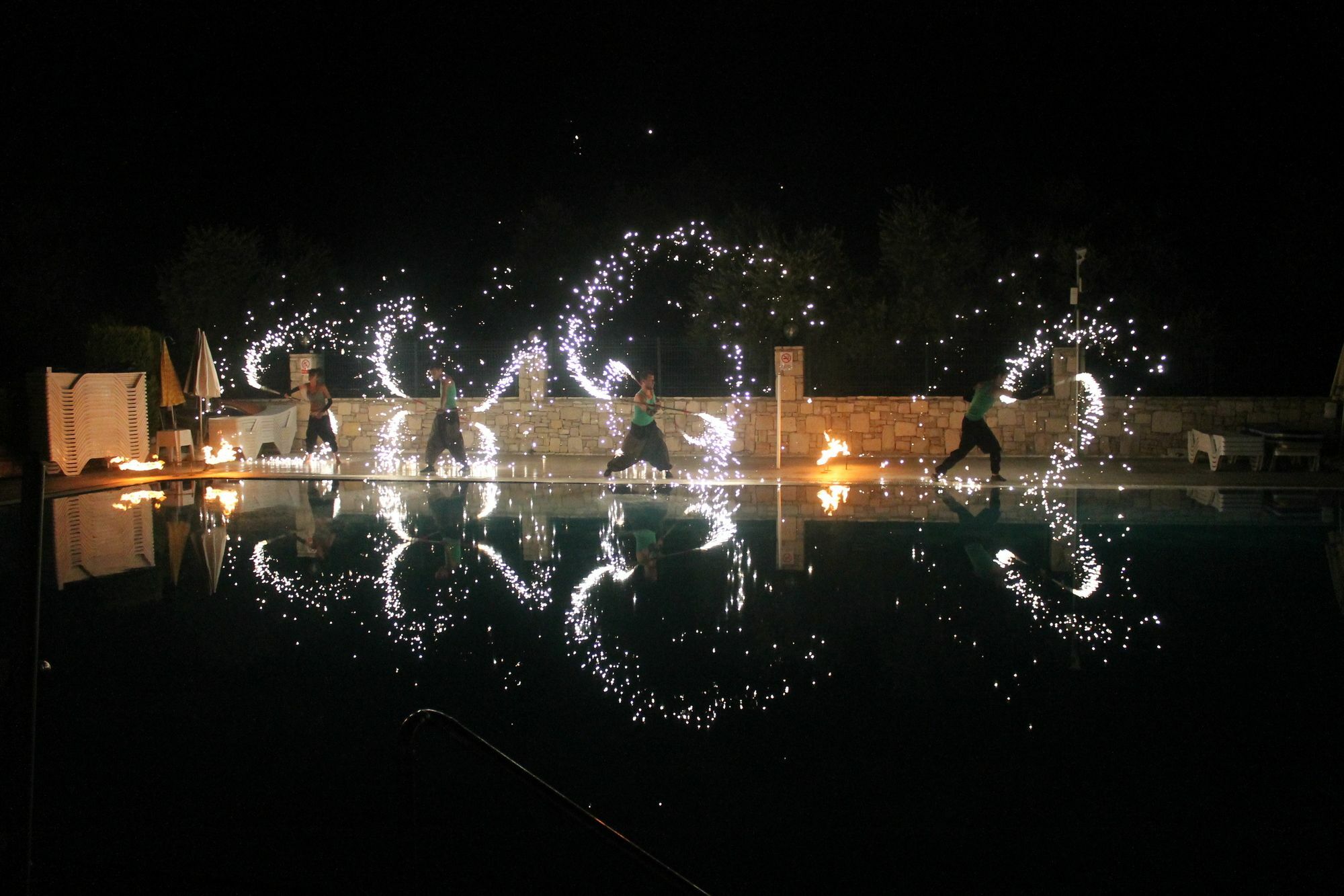 Whispering Sands Kusadasi Exterior photo