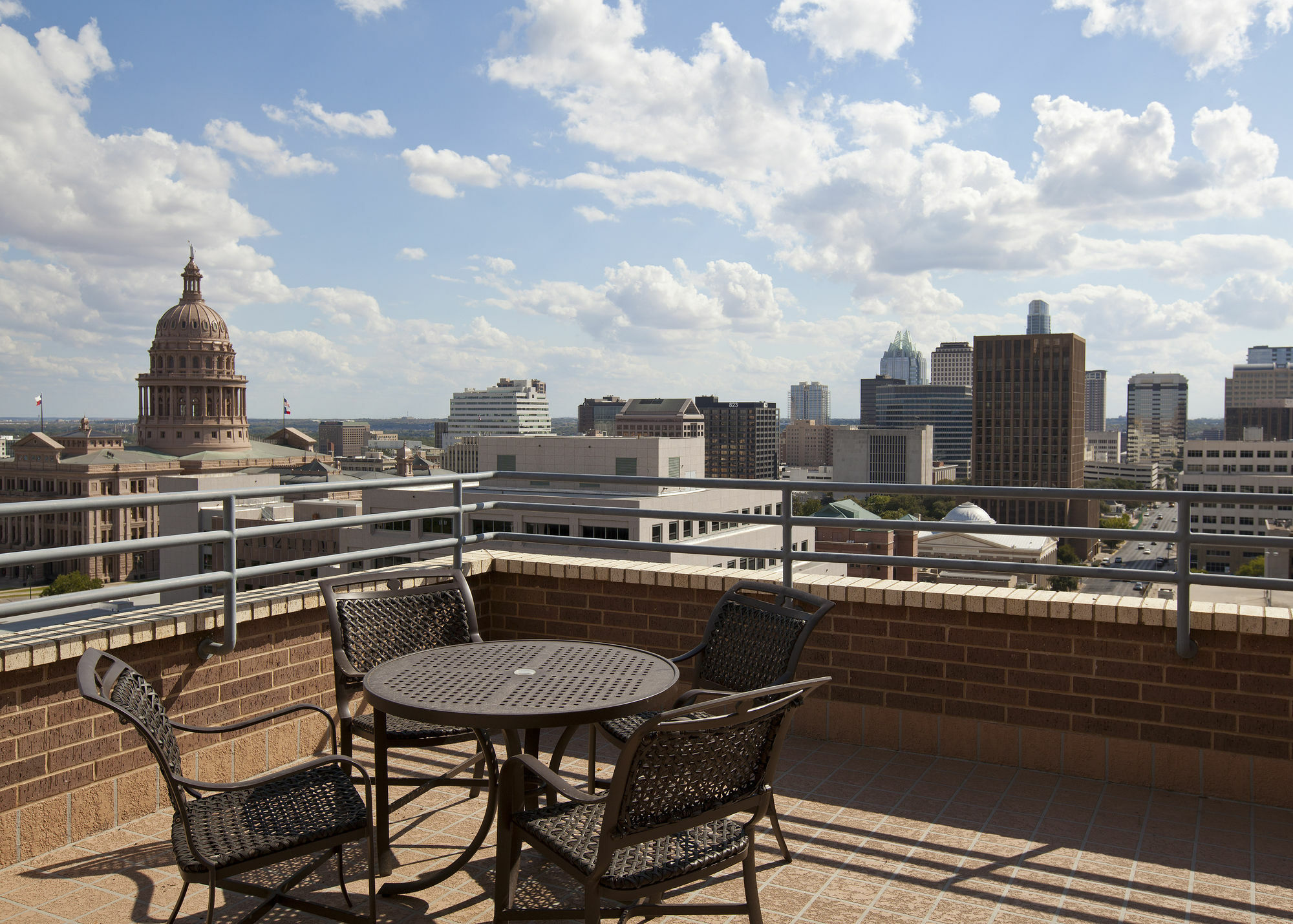 Doubletree Suites By Hilton Hotel Austin Facilities photo