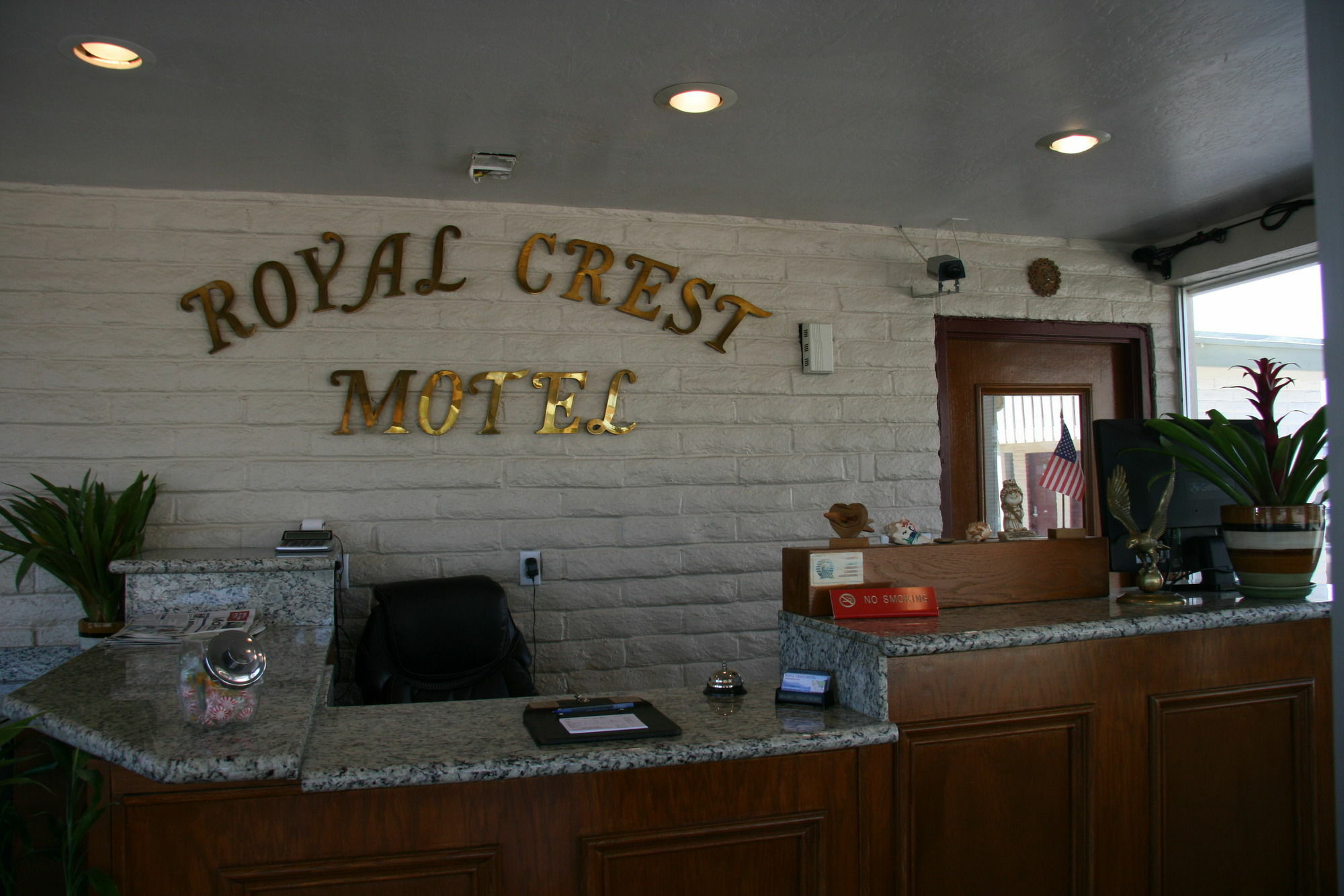 Royal Crest Motel Medford Exterior photo