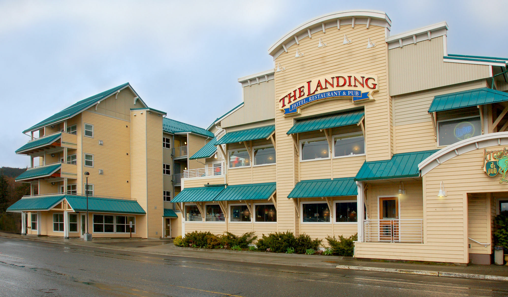 The Landing Hotel Ketchikan Exterior photo