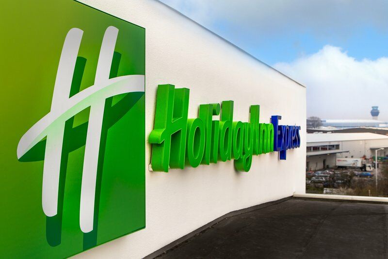 Holiday Inn Manchester Airport, An Ihg Hotel Exterior photo