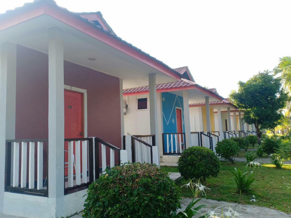 Home Beach Village Resort Kota Bharu Exterior photo