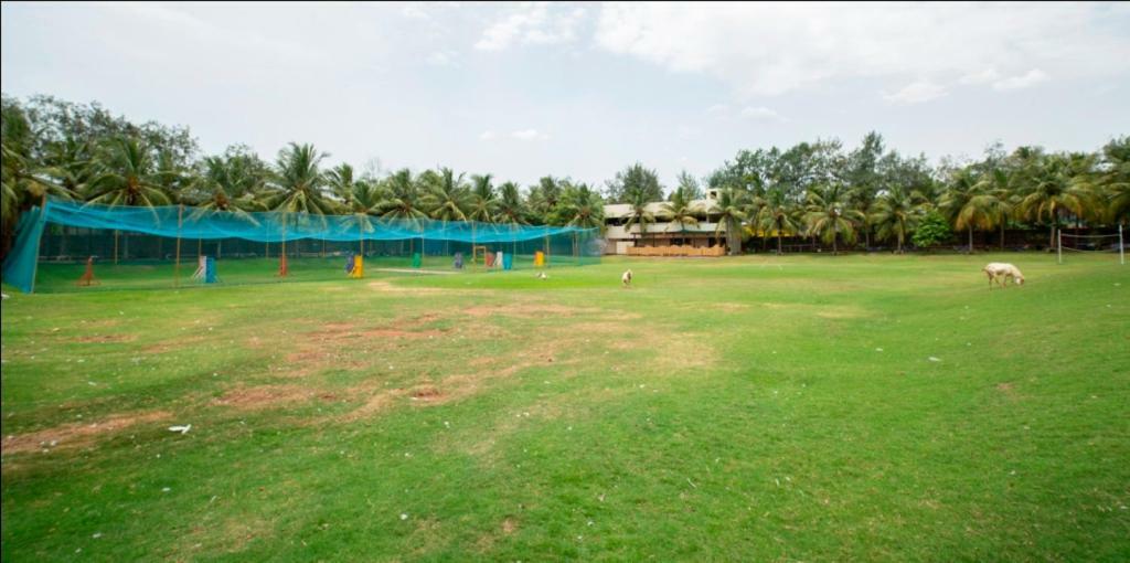 Ocean Spray Hotel Kalapettai Exterior photo