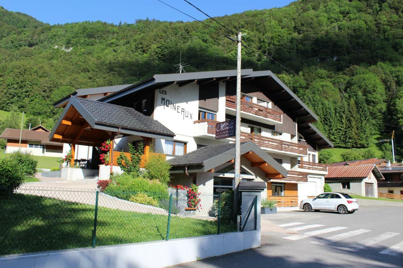 Les Moineaux Hotel Bellevaux Exterior photo