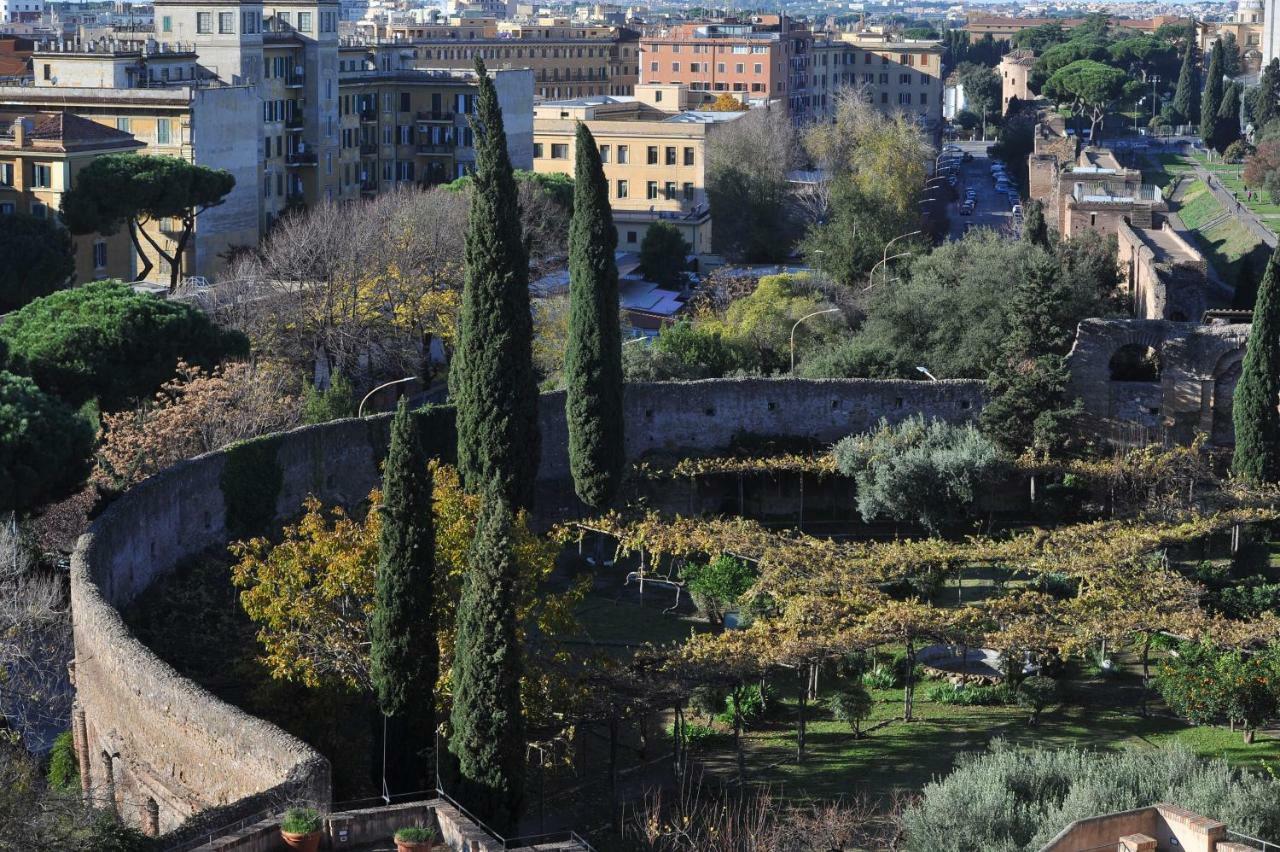 Domus Sessoriana Bed & Breakfast Rome Exterior photo