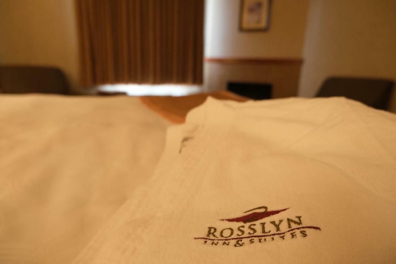 Rosslyn Inn & Suites Edmonton Exterior photo