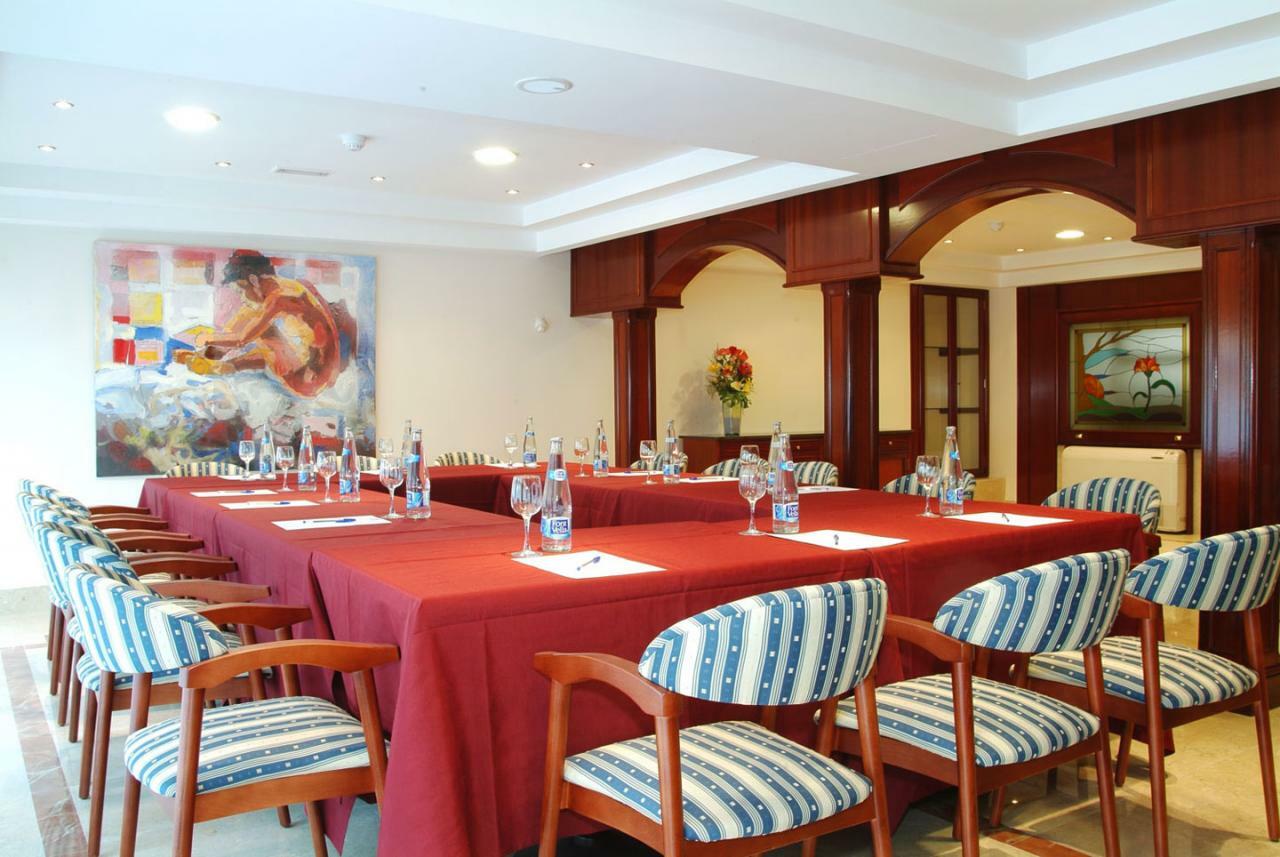 Hotel Gran Legazpi Madrid Facilities photo