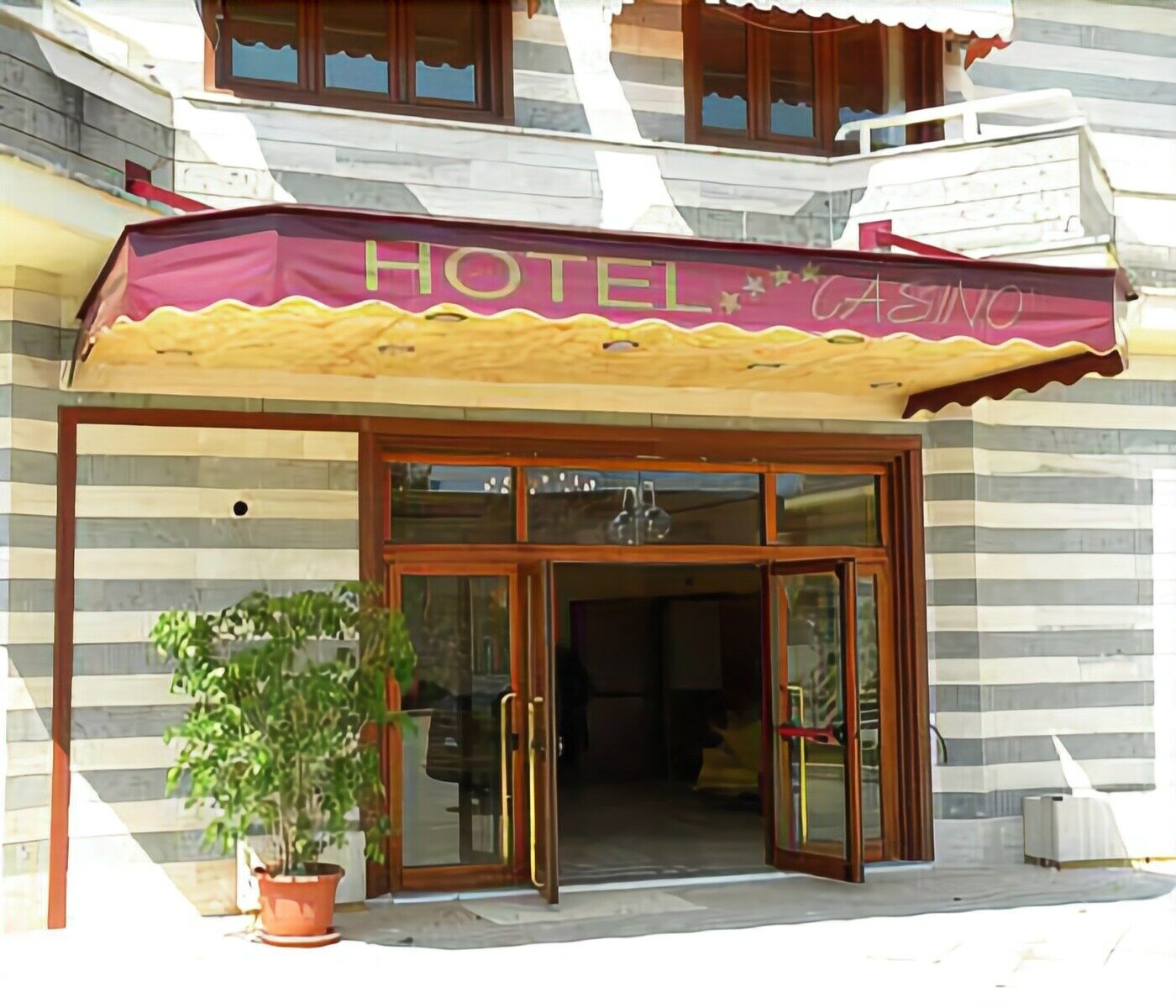 Hotel Centrale Sabaudia Exterior photo