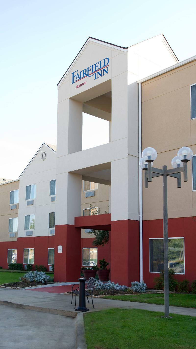 Fairfield Inn Arlington Near Six Flags Exterior photo