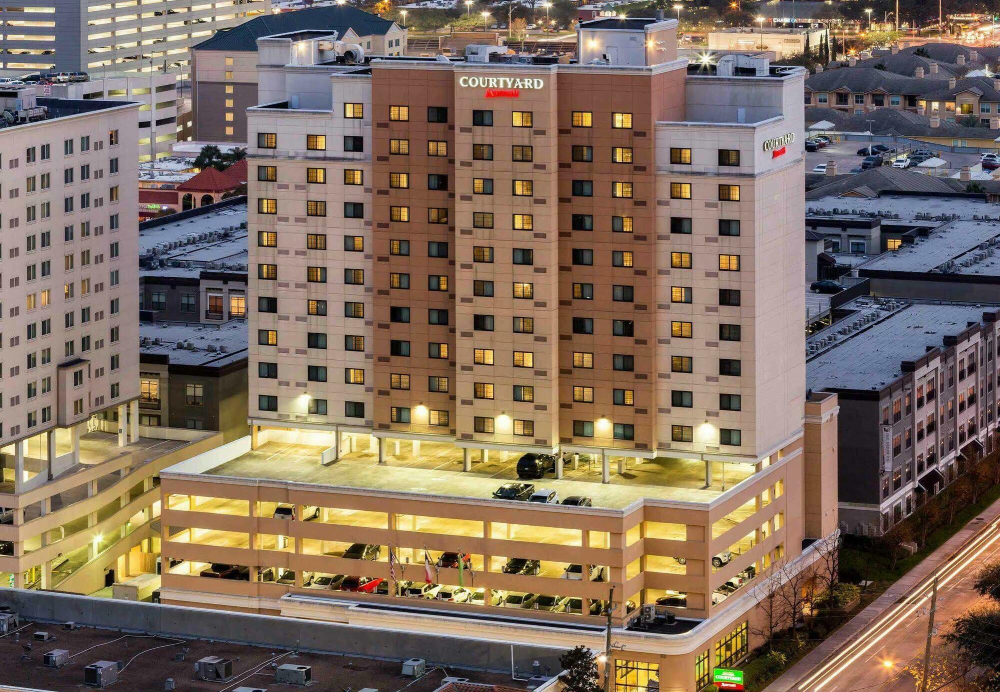 Courtyard By Marriott Houston Galleria Exterior photo