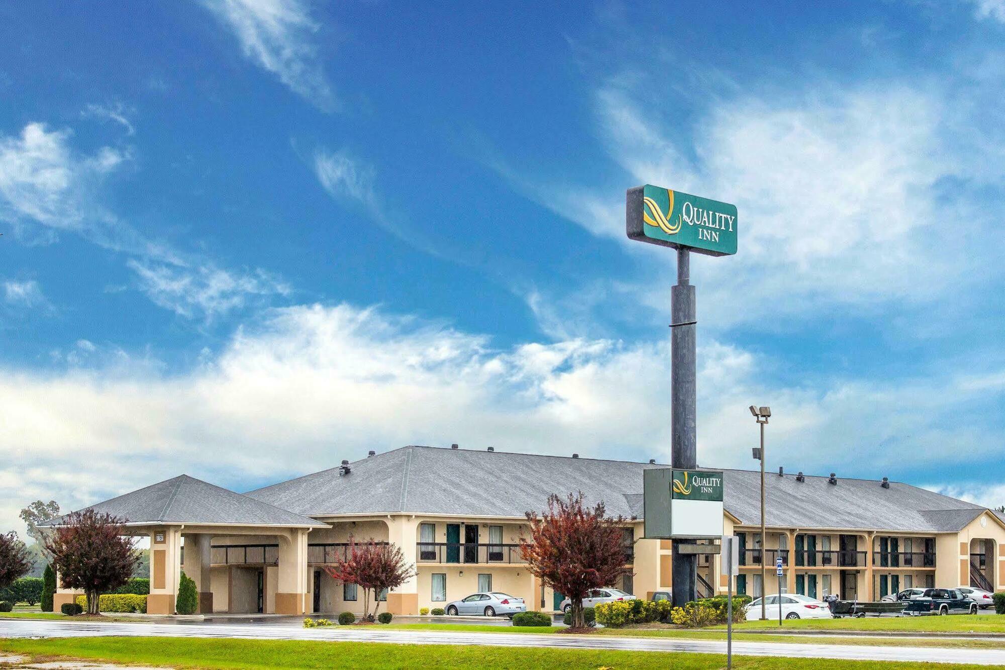 Quality Inn North Battleboro Exterior photo