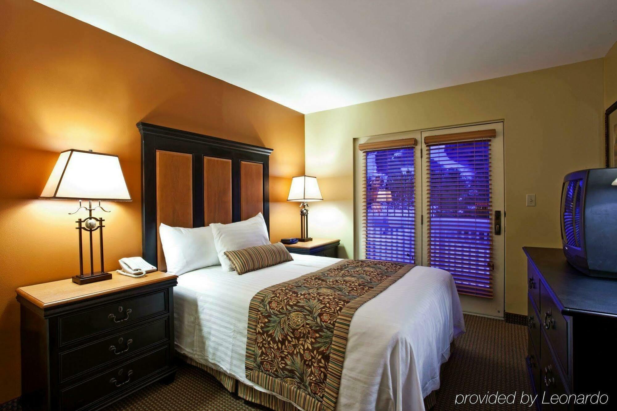 Holiday Inn Club Vacations Mount Ascutney Resort, An Ihg Hotel Brownsville Room photo