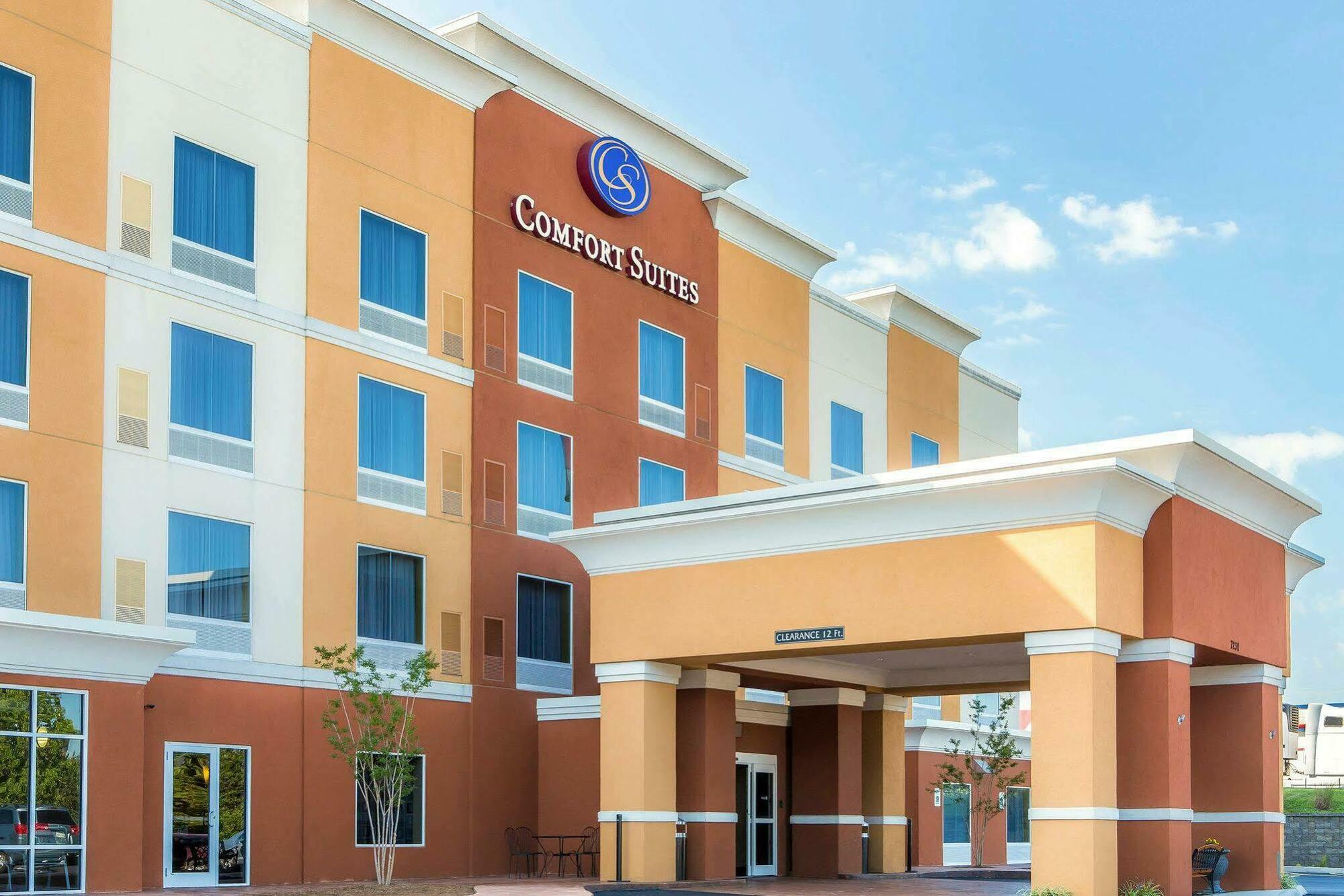 Comfort Suites East Knoxville Exterior photo