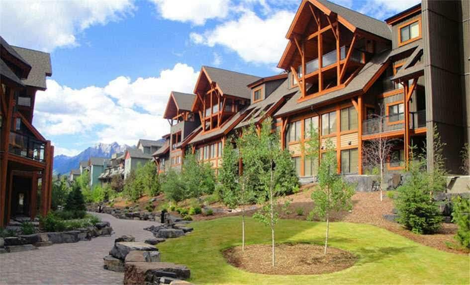 Solara Resort By Bellstar Hotels Canmore Exterior photo