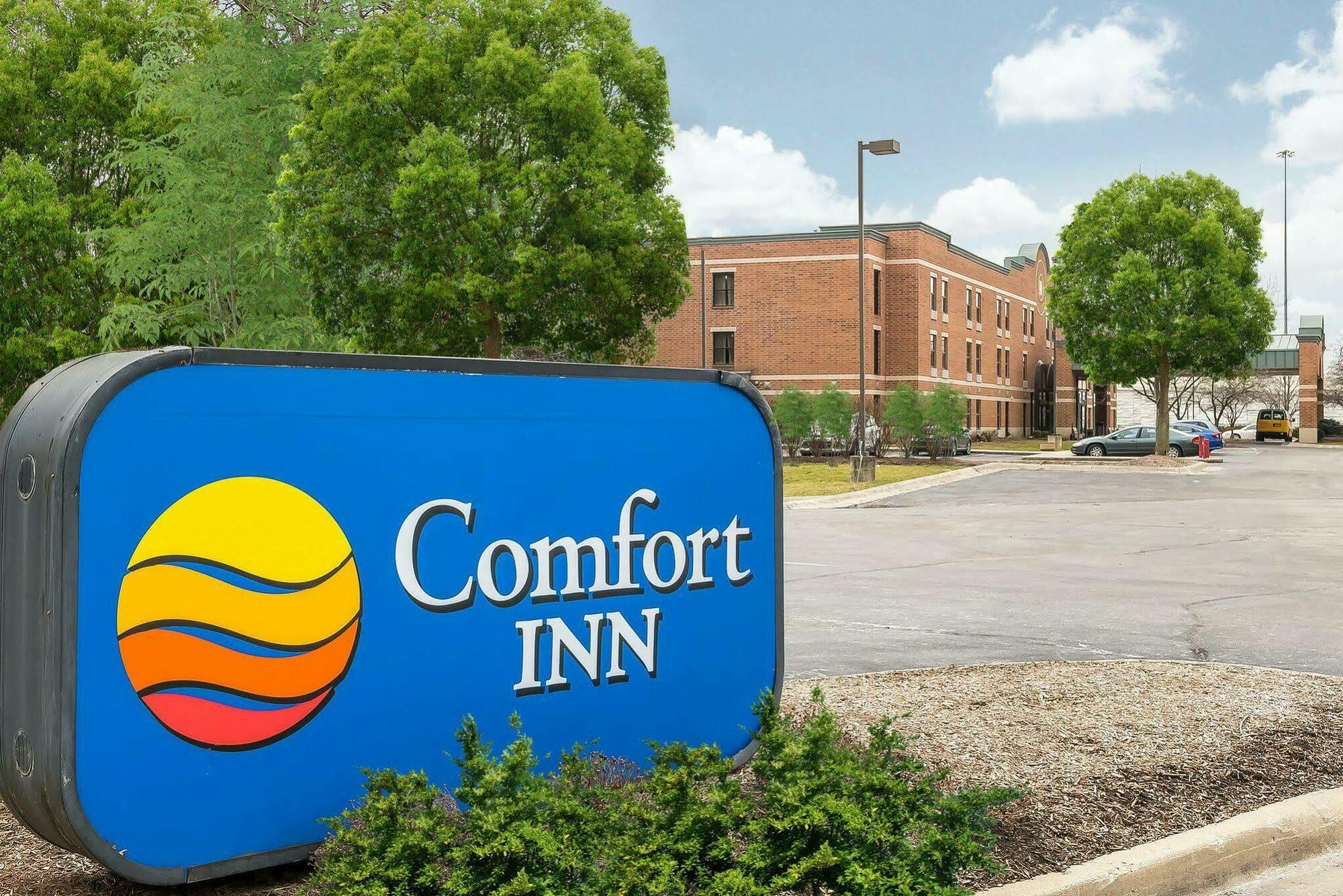 Comfort Inn Indianapolis North - Carmel Exterior photo