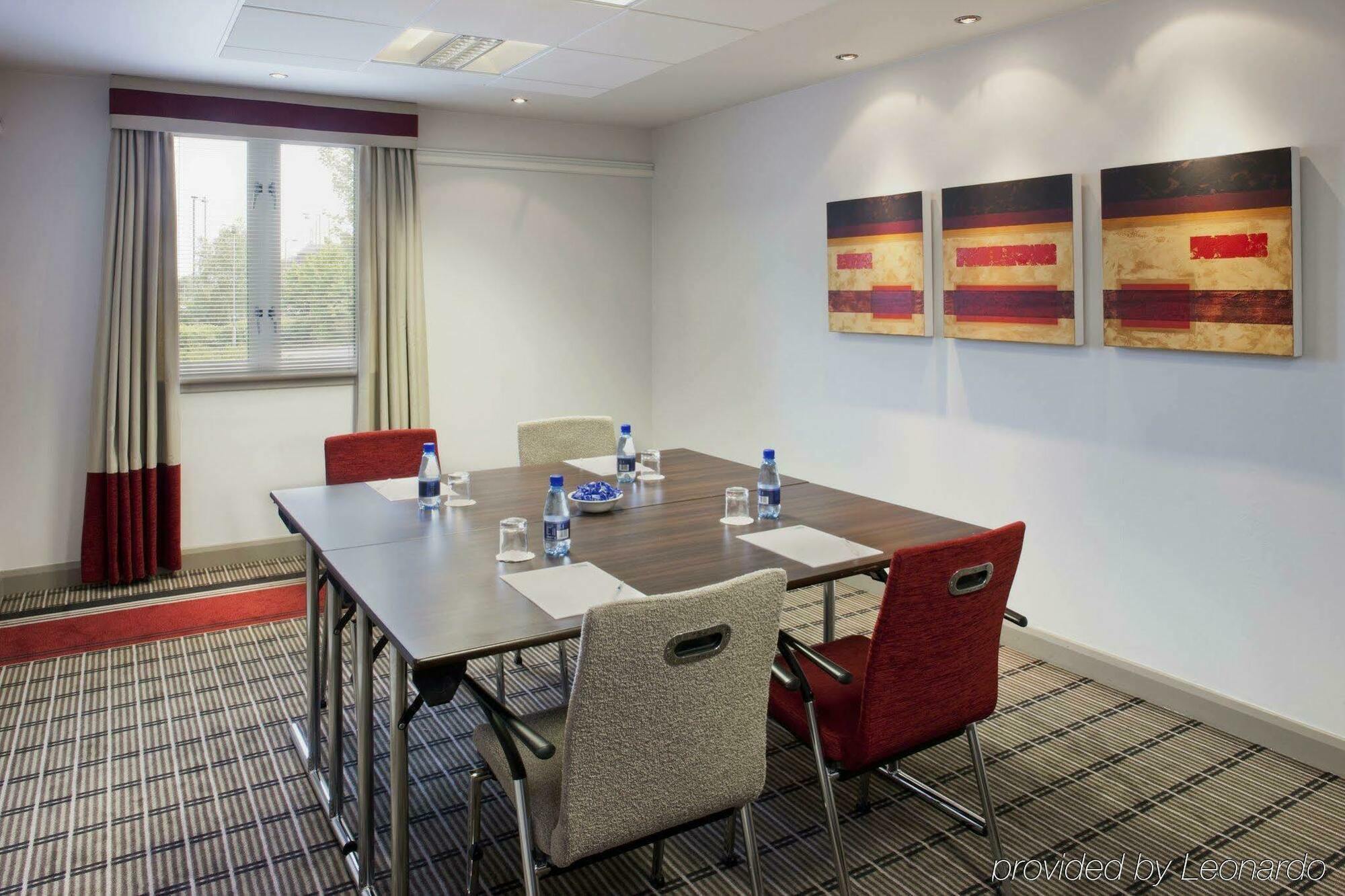 Holiday Inn Express London - Dartford, An Ihg Hotel Facilities photo