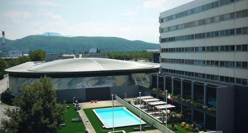 Zenitude Hotel Grenoble Alpexpo Exterior photo