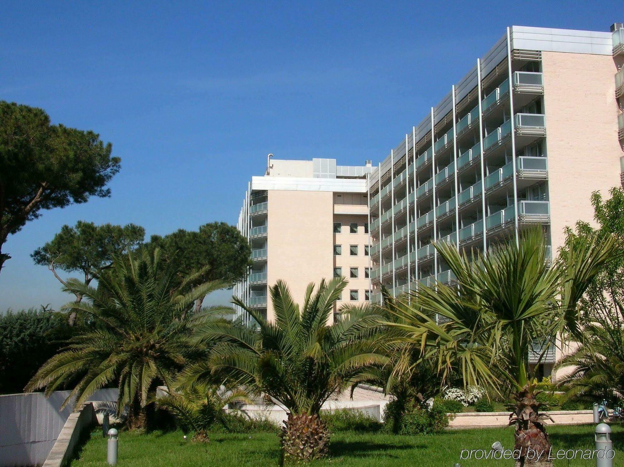 Occidental Aran Park Hotel Rome Exterior photo