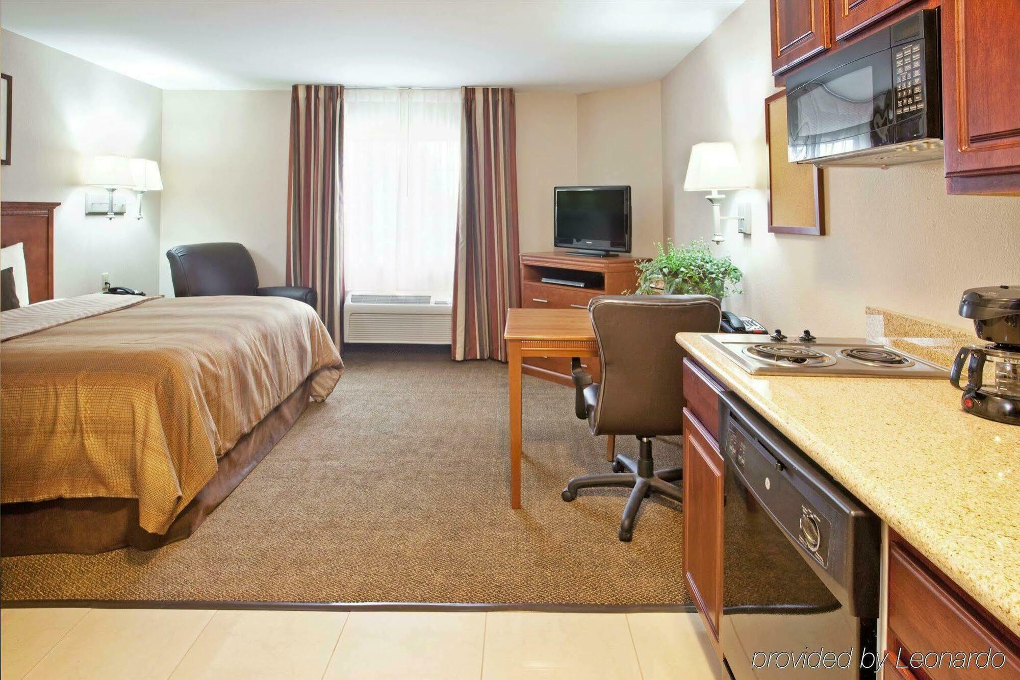 Candlewood Suites South Bend Airport, An Ihg Hotel Room photo