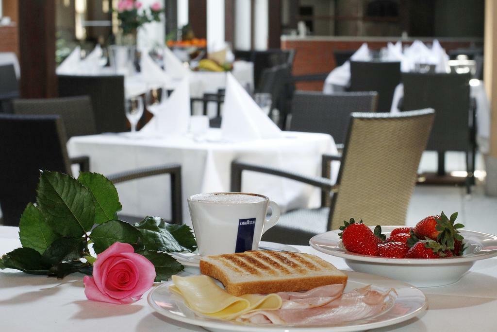 Hotel Parco Di Schonbrunn Vienna City Restaurant photo