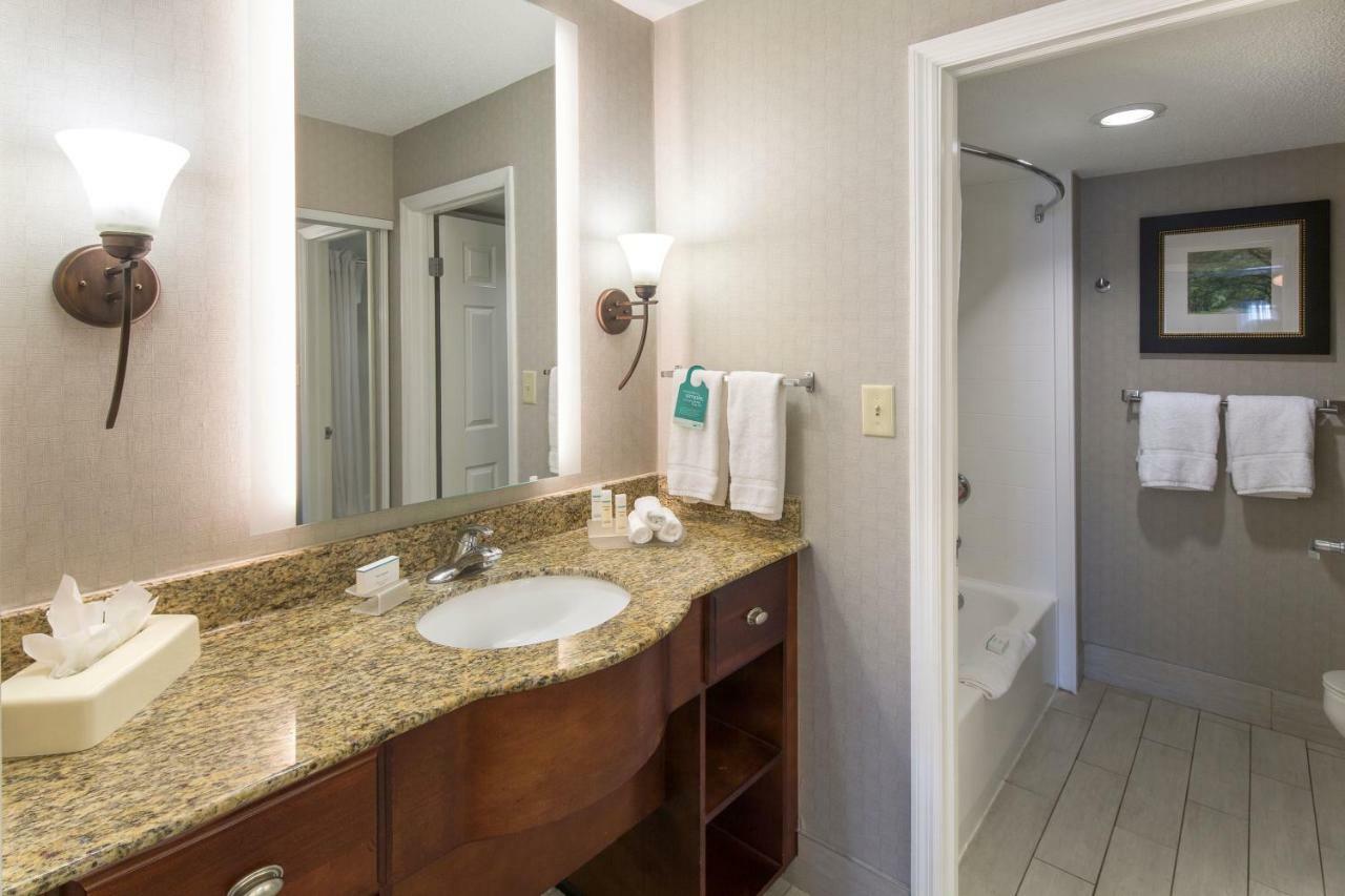 Homewood Suites By Hilton Savannah Room photo