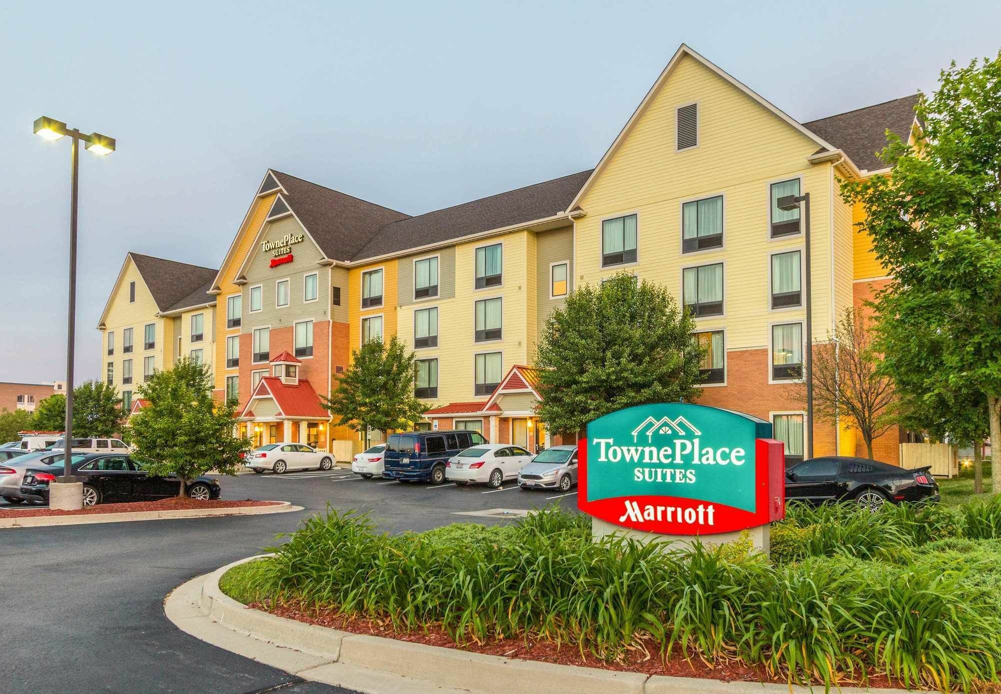 Towneplace Suites Dayton North Exterior photo