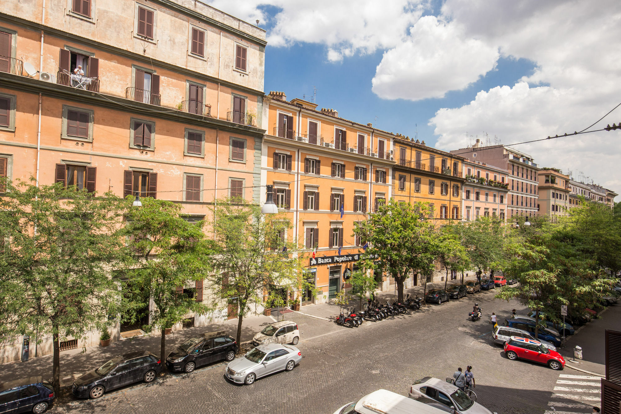 Carlo Alberto Guesthouse - Close To Central Station Rome Exterior photo