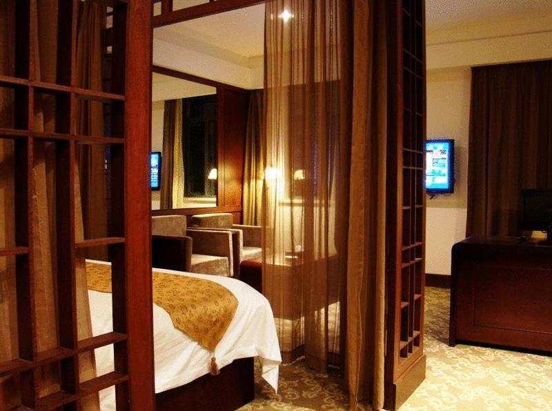 Linjiang Hotel Shanghai Room photo