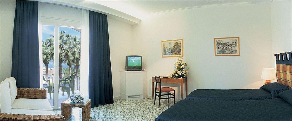 Hotel La Residenza Sorrento Room photo