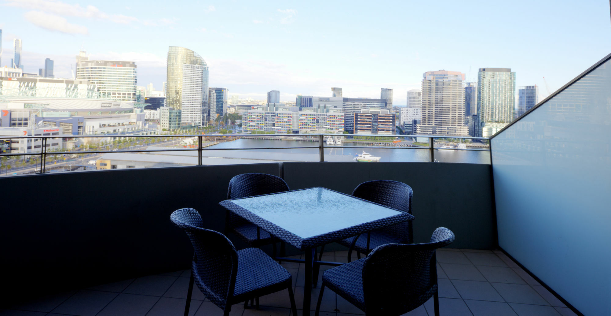 Acd Apartments Melbourne Exterior photo