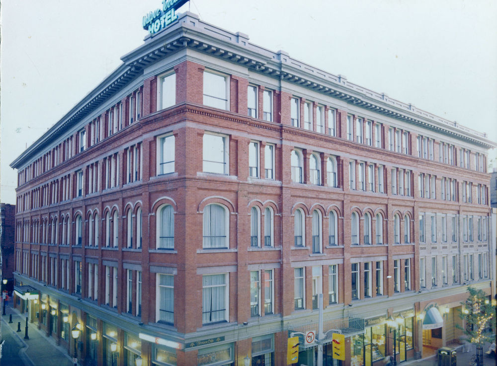 The Walper Hotel, Part Of Jdv By Hyatt Kitchener Exterior photo