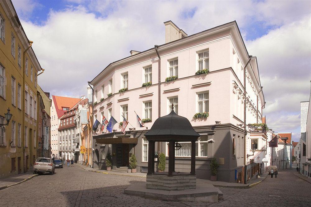 St. Petersbourg Hotel - Small Luxury Hotels Of The World Tallinn Exterior photo