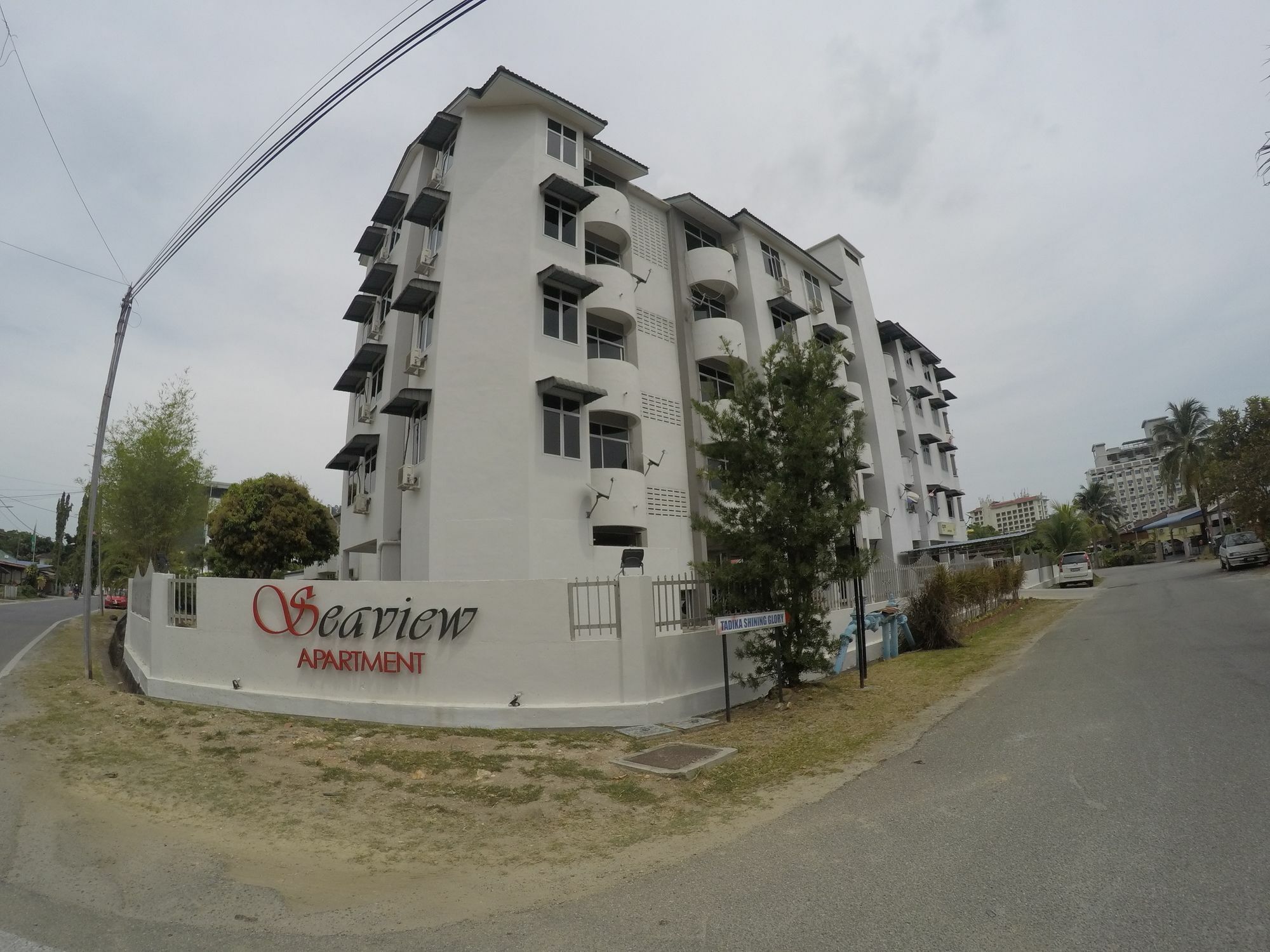 Seaview Apartment Kuah Exterior photo