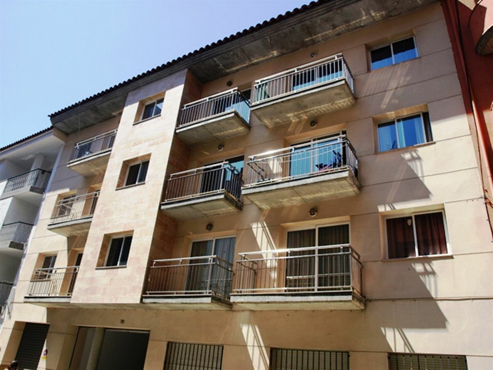 Apartamentos Ar Easy Nautic Blanes Exterior photo